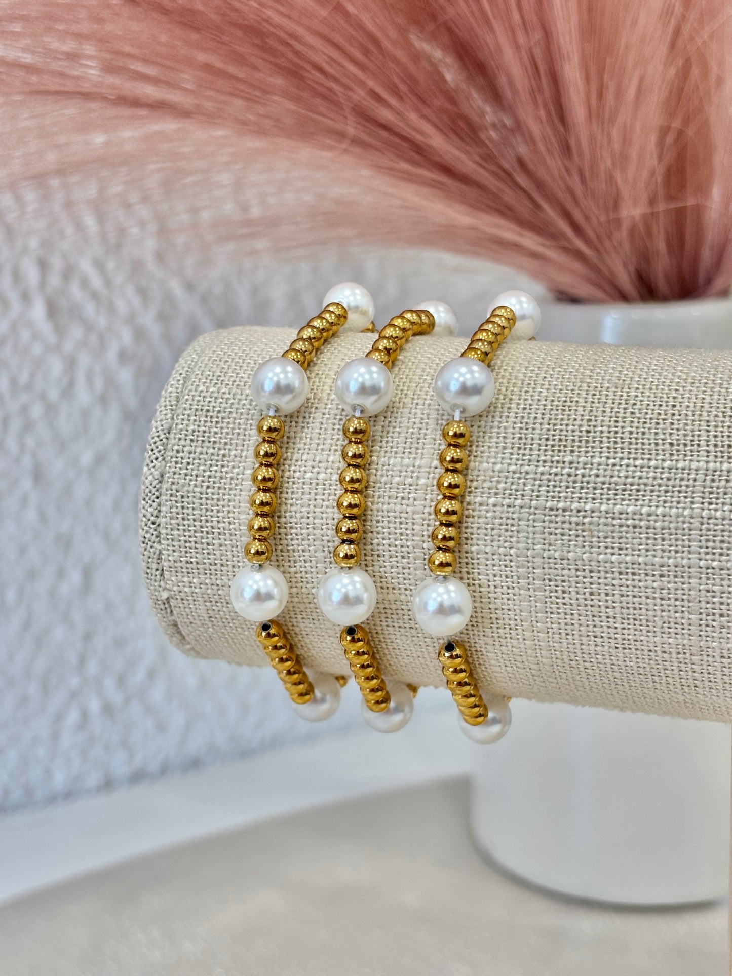 Pulsera Perlas Doradas