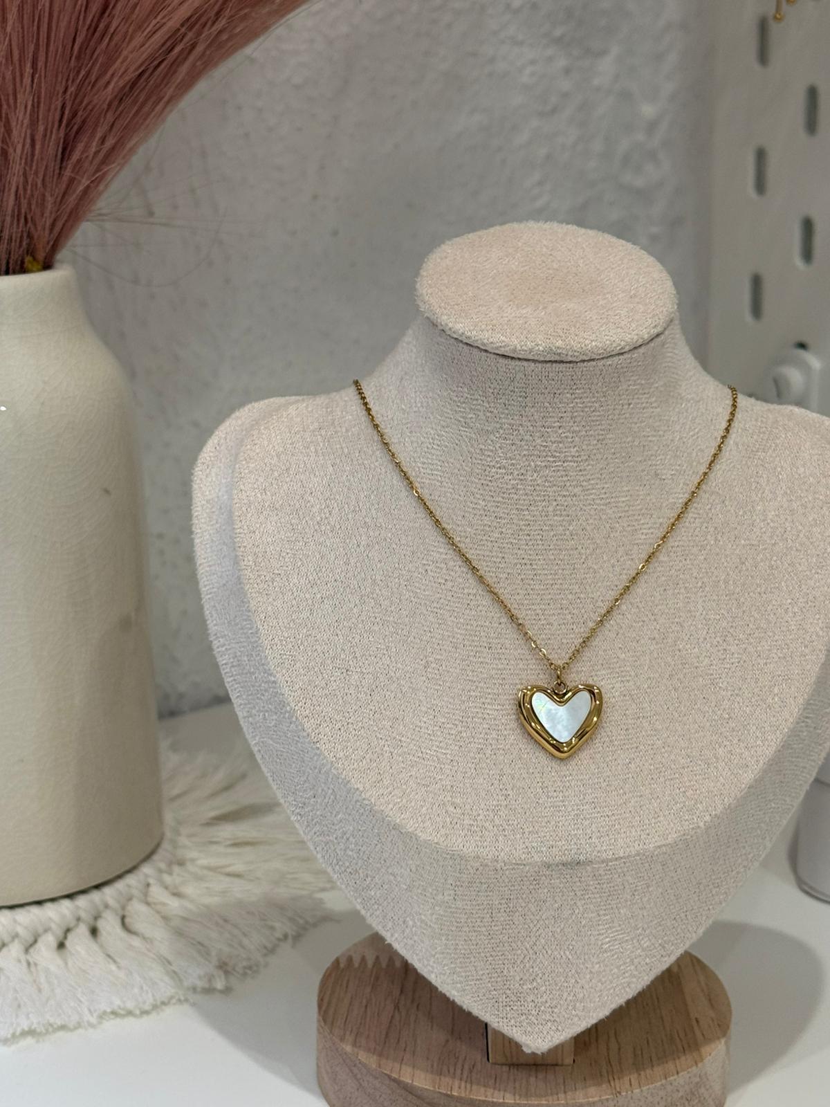 Collar Corazón Nácar